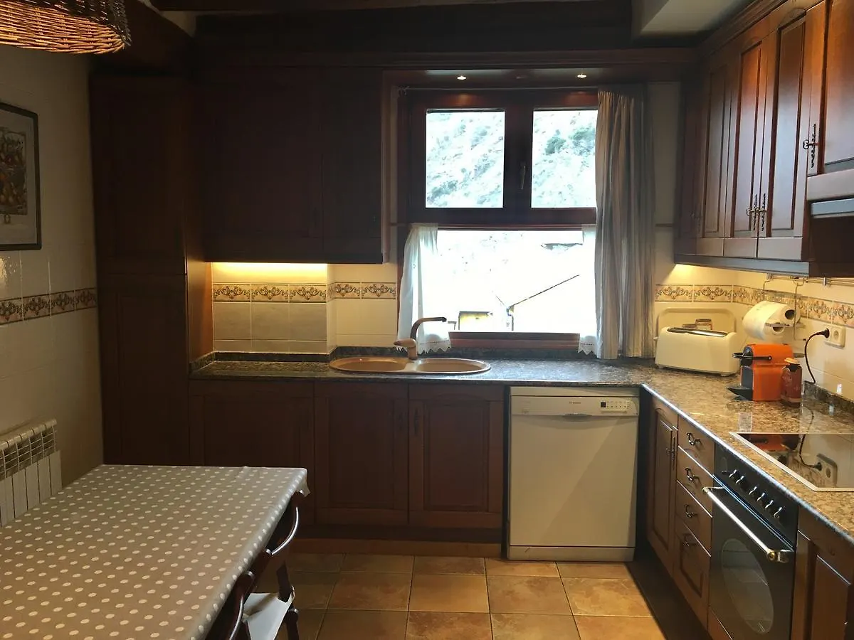 Cal Quimet Guest House Rialp Country house